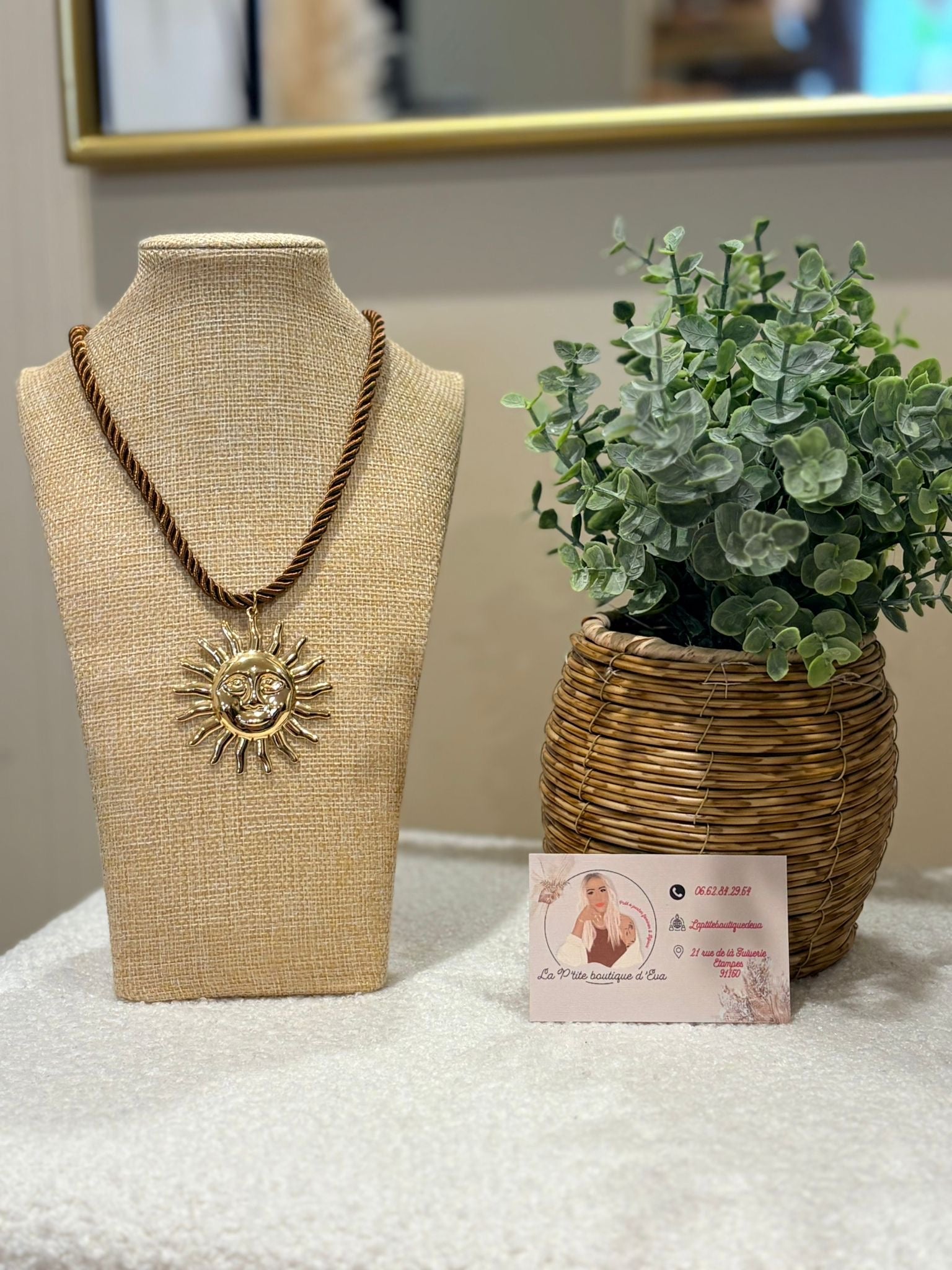 collier doré soleil - La Petite Boutique d'Eva