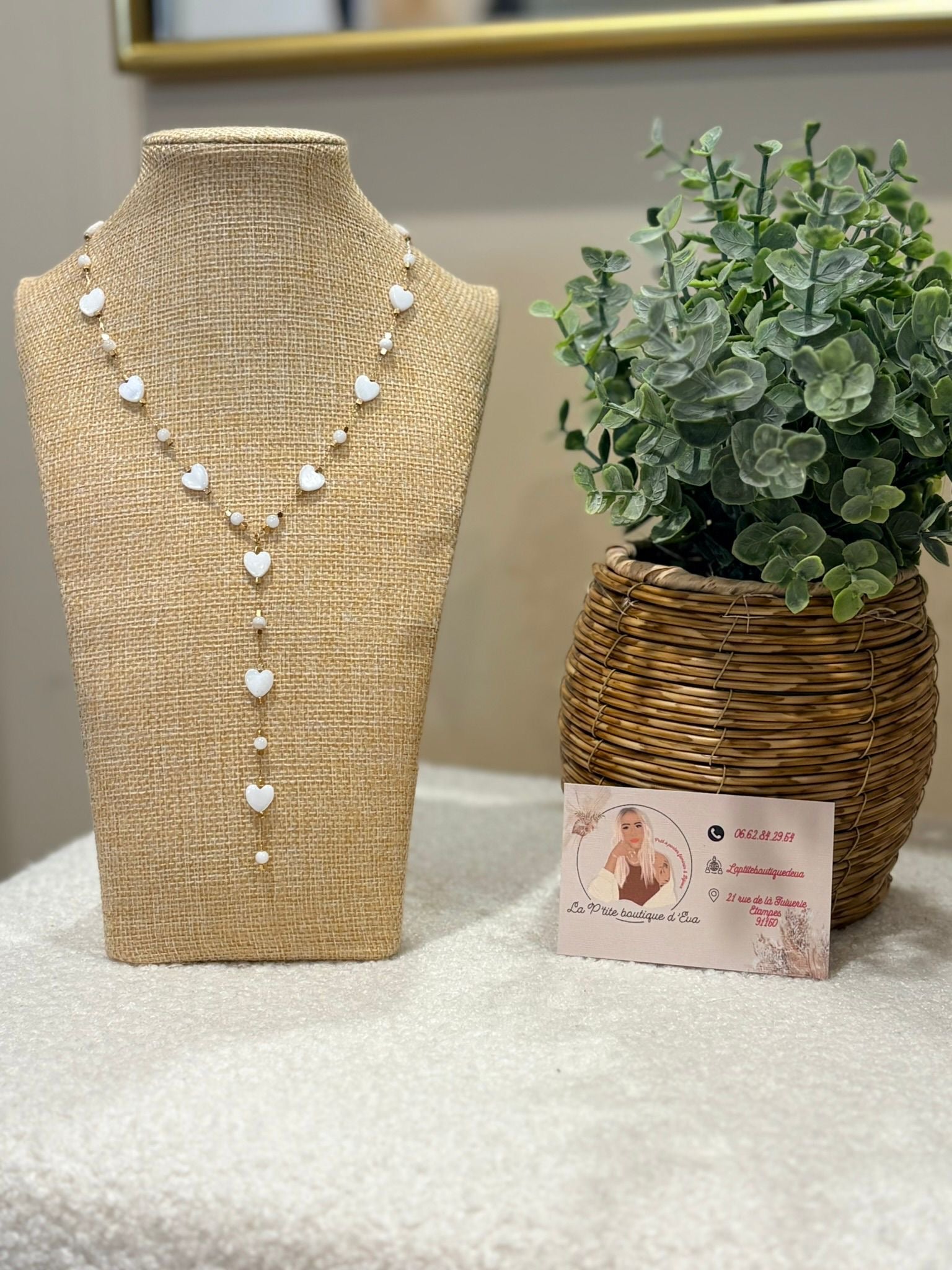 collier doré  coeur blanc - La Petite Boutique d'Eva